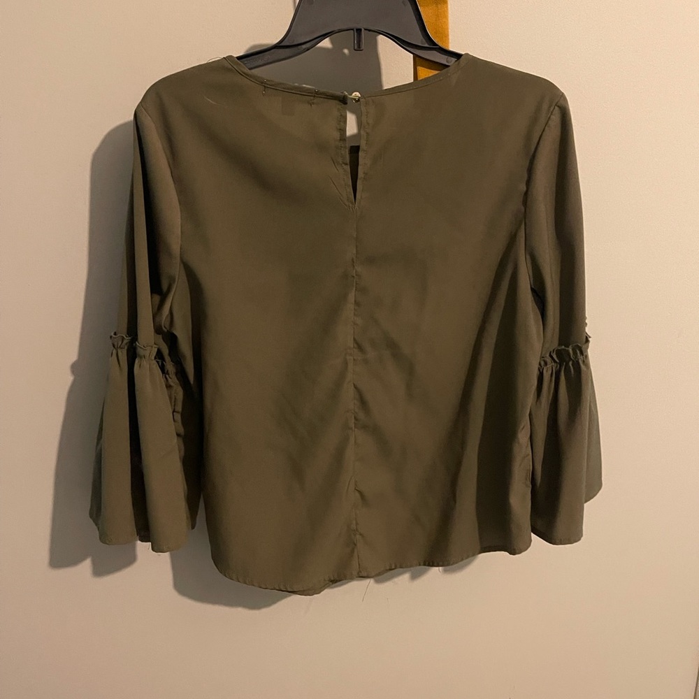 Green business casual blouse with puffy sleeves size medium worn once